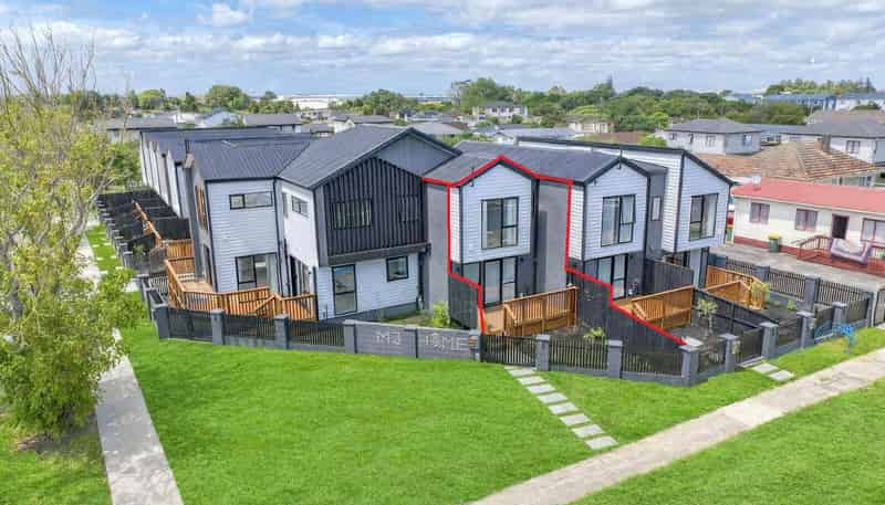 7/460 Massey Road, Mangere