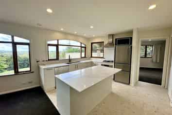 1/249B Paremoremo Road, Albany