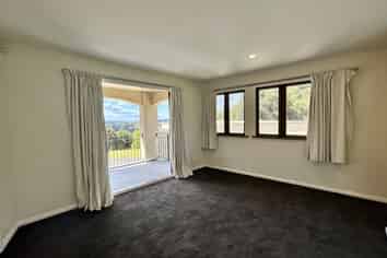 1/249B Paremoremo Road, Albany