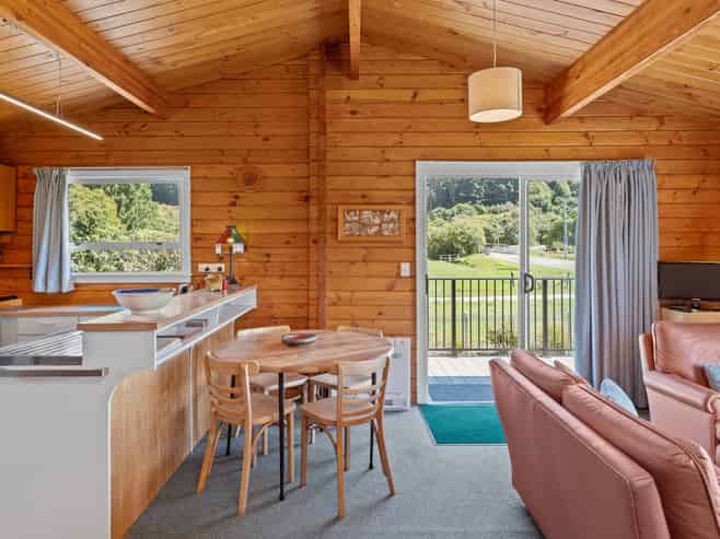 193 Purau Avenue, Purau