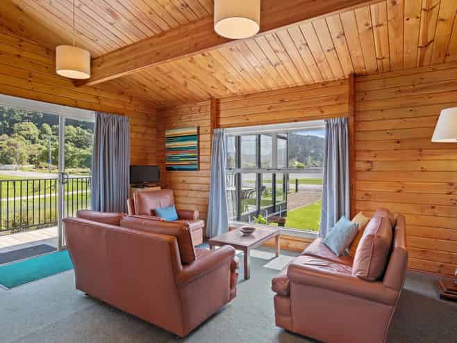 193 Purau Avenue, Purau