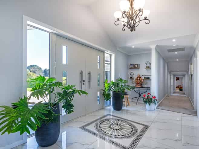 2 Tutakarae Road, Kelvin Grove