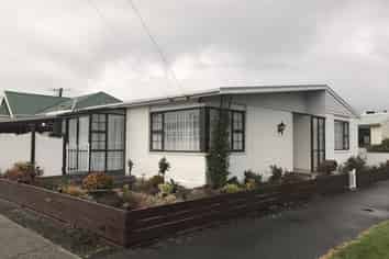 33 Dalgety Street, Saint Kilda