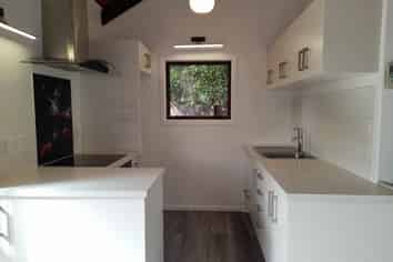 2/17 Sunset Street, Hilltop