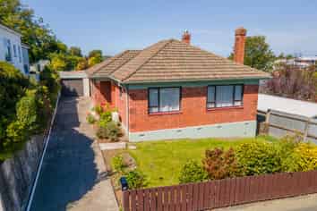 12 Ranfurly Street, West End