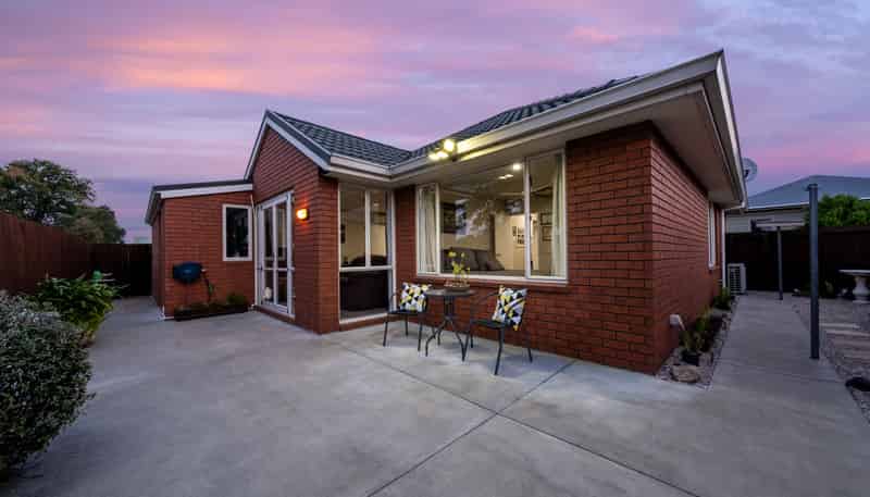 2/20 Braddon Street, Addington