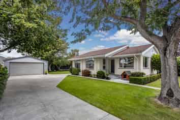 74 Sapphire Street, Casebrook