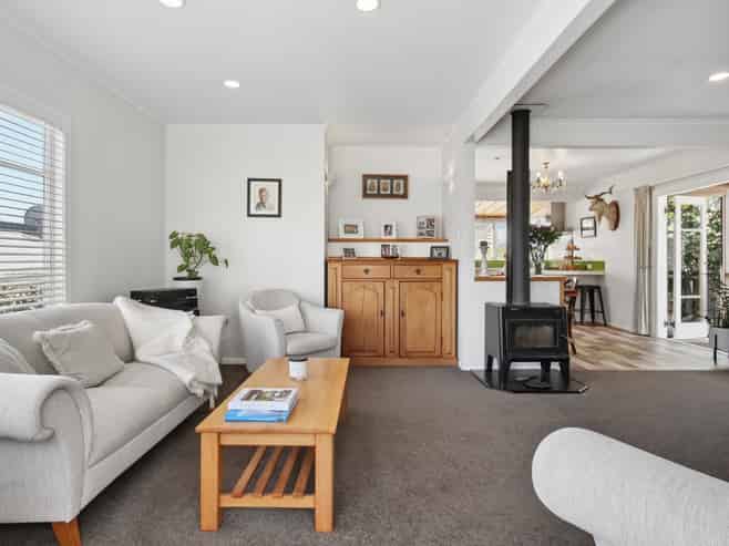 61 Oceanview Road, Mount Maunganui