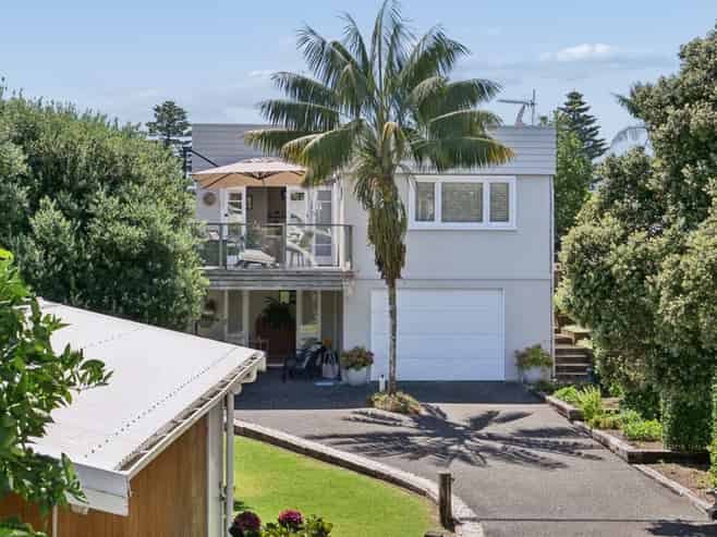 61 Oceanview Road, Mount Maunganui