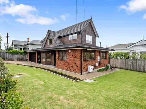 34A Calliope Road, Devonport