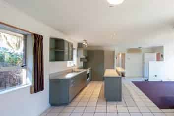 24 Kendal Av, Burnside