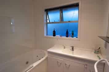 24 Kendal Av, Burnside