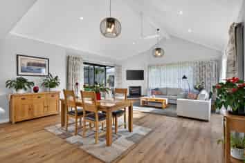 105 Mangawhai Heads Road, Mangawhai Heads