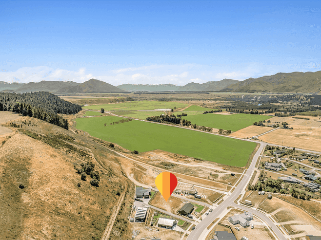 4 Golden River Lane, Luggate