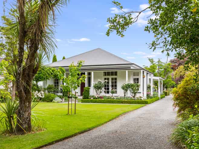 76 & 76A Fisher Avenue, Beckenham