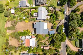 12 Moana Avenue, Surfdale