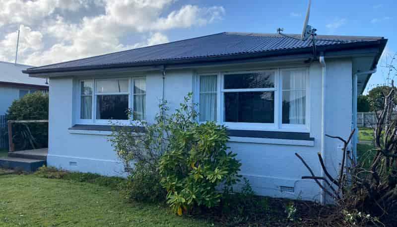 52 Saturn Street, Strathern