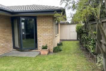 F/8 Renoir Drive, Rolleston