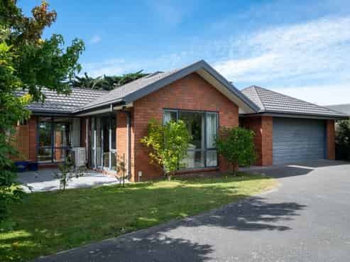 15 Allison Crescent, Kaiapoi