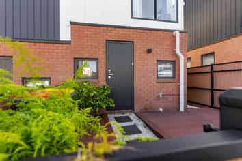 18 Treeline Lane, Flat Bush