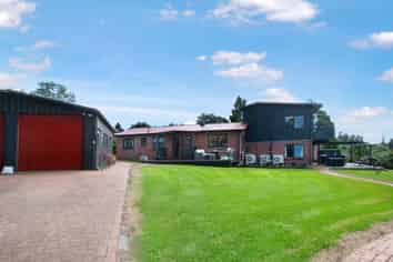 91 Victory Road, Laingholm