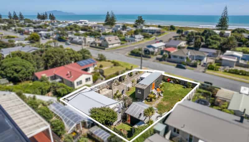 48 Moana Street, Otaki Beach