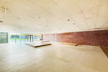 SMART SHOWROOM ON THE STRAND
