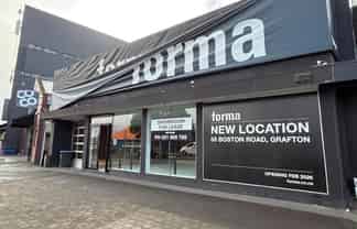 SMART SHOWROOM ON THE STRAND
