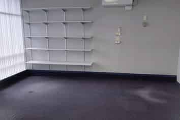 Onewa Road 270m2 Office with Street Profile