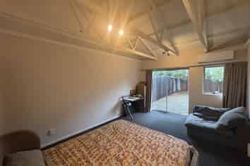 2/80 Purchas Street, Saint Albans