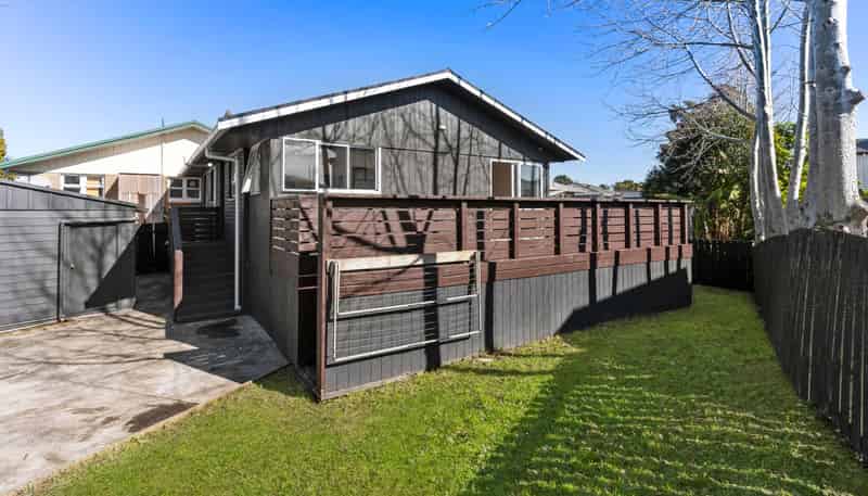 20B Adams Road, Manurewa