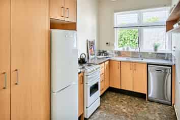 3/1 Rixon Grove, Mount Victoria