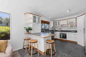 46 David Crescent, Karori