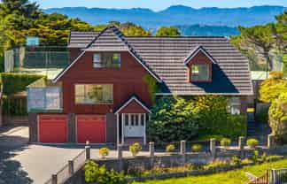 46 David Crescent, Karori