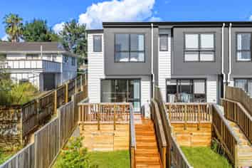 29A Holmes Drive South, Massey