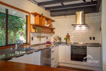 6B Chatsworth Road, Silverstream