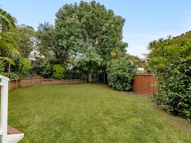 41 Nihill Crescent, Mission Bay