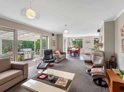 92 Settlement Road / 3 Sutton Road, Te Horo