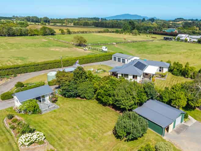 92 Settlement Road / 3 Sutton Road, Te Horo