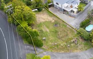 10 Atkinson Road, Titirangi