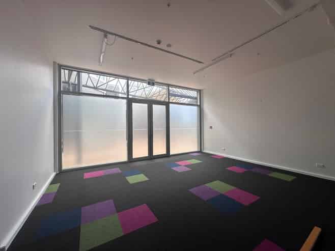 Light Bright Laneway Office