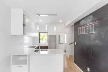 1B Quincey Place, Massey