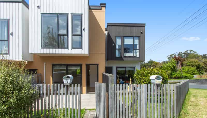 1B Quincey Place, Massey