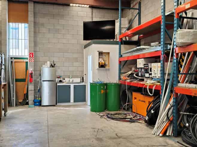 BITE-SIZED WAREHOUSE - FANTASTIC VALUE
