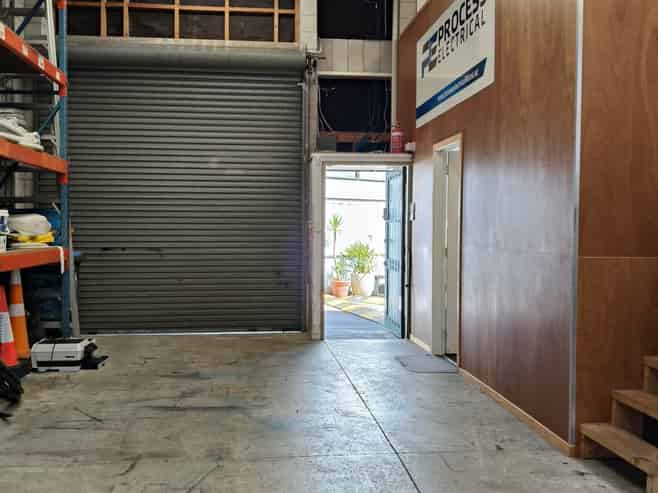 BITE-SIZED WAREHOUSE - FANTASTIC VALUE
