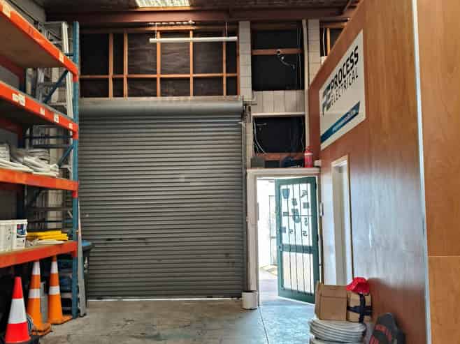 BITE-SIZED WAREHOUSE - FANTASTIC VALUE
