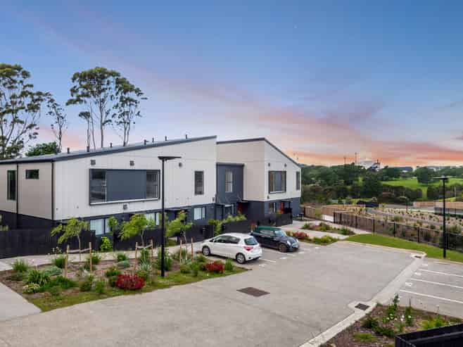 8/7 Parapara Place, Albany