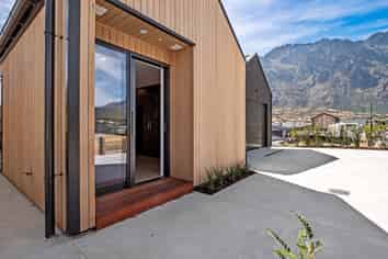 A/4 Southdown, Jacks Point