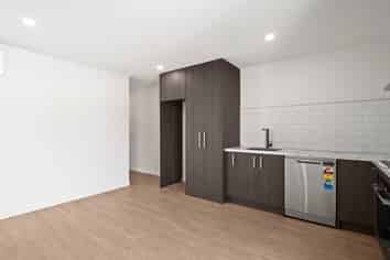 A/4 Southdown, Jacks Point