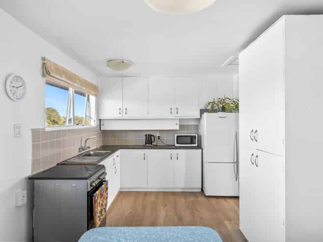 2/8 Applewood Place, Casebrook